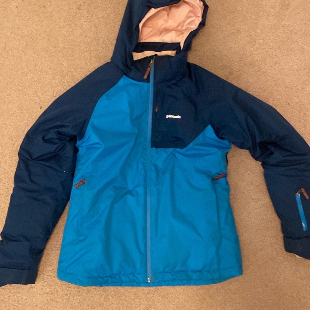 Patagonia Snowbelle jacket, size XXL(16-18), pink interior, exterior blue - Picture 10 of 10